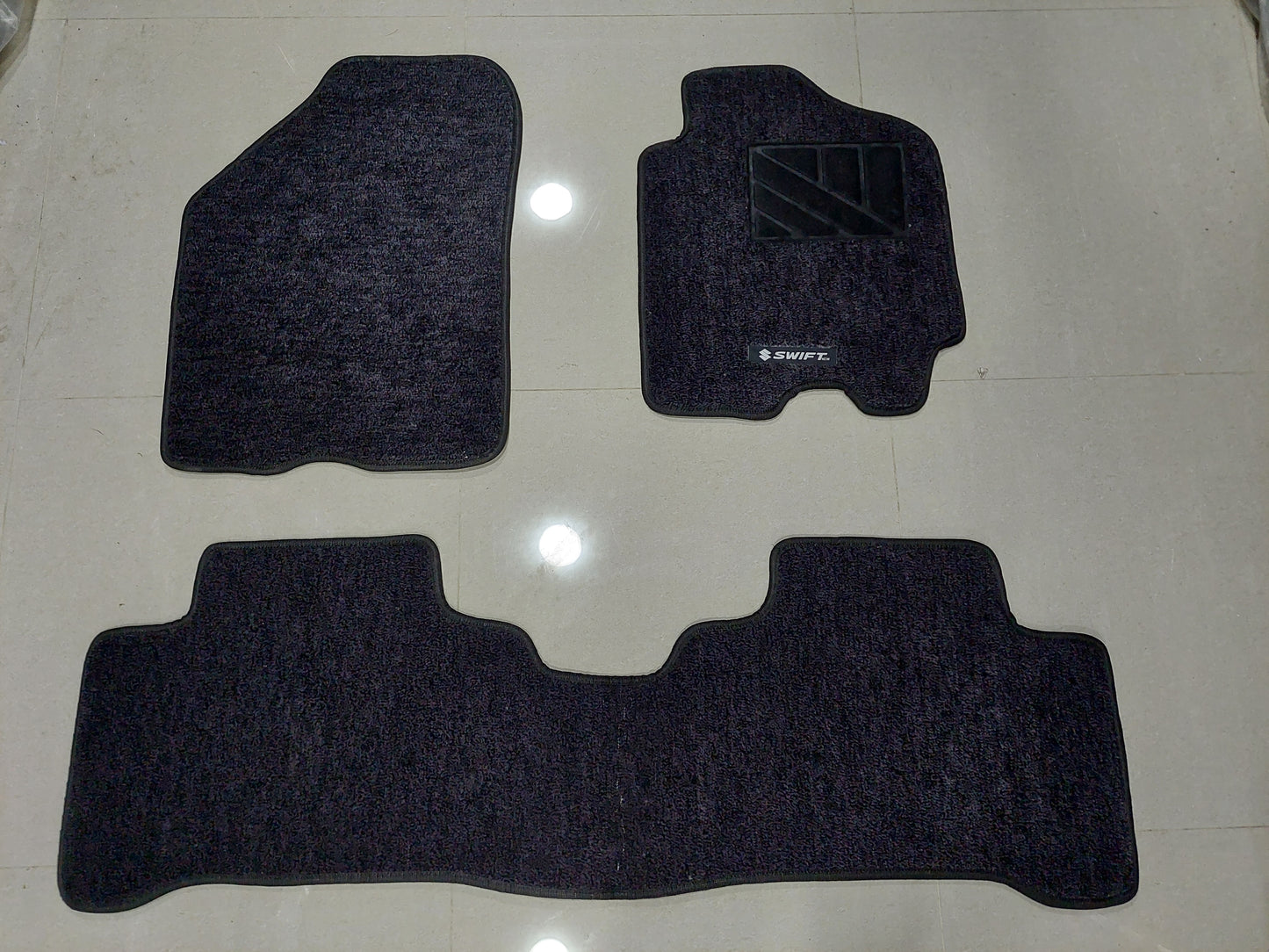 Suzuki Swift 2022-2025 Carpet Mats premium quality