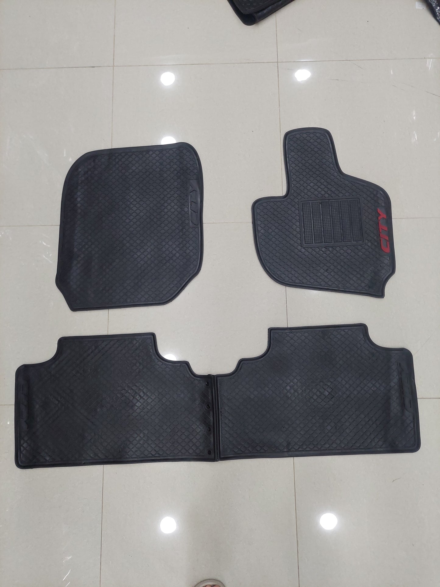 City 22 Rubber Floor Mats