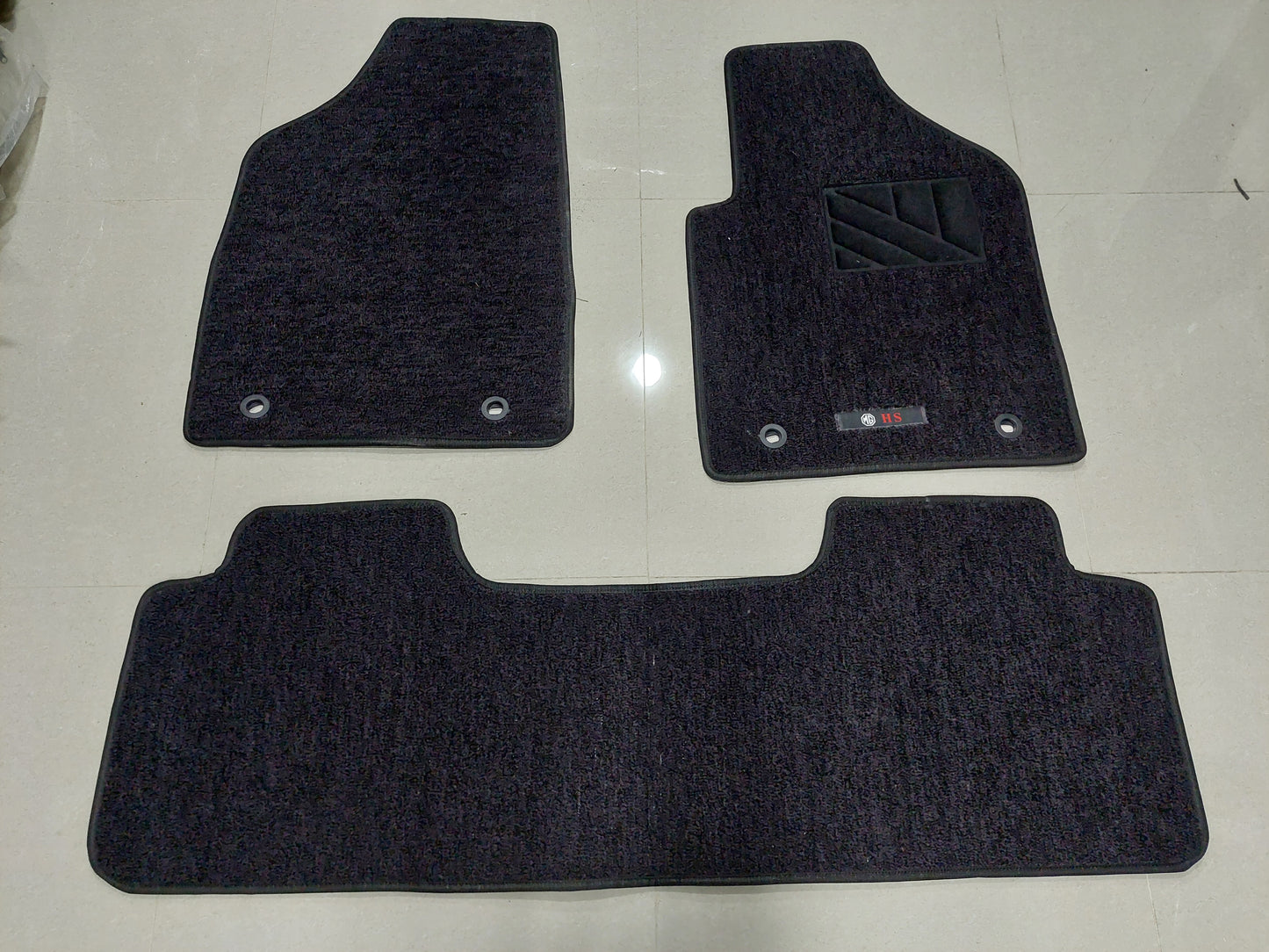 MG HS Carpet Mats
