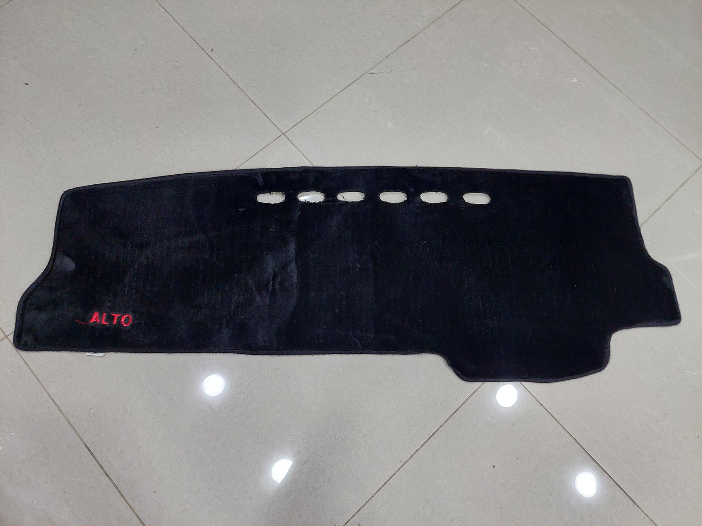 Suzuki alto velvet dashboard mat | Heat & Glare Protection| Premium Velvet Finish